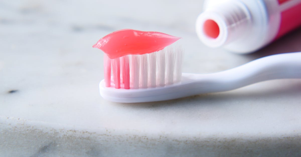 Fluoride-Free Toothpastes for Natural Oral Care